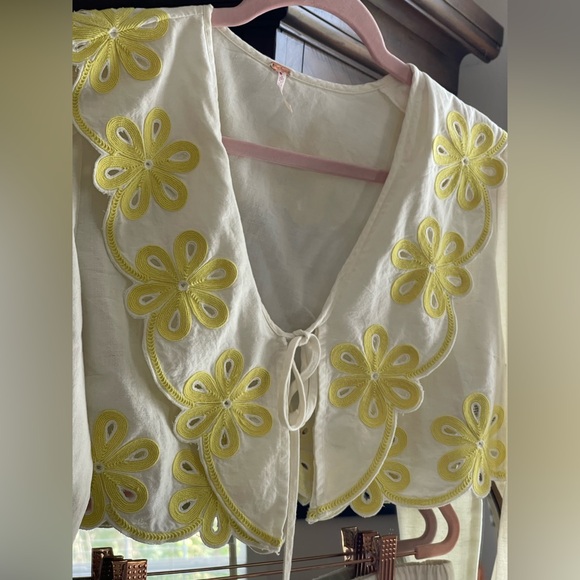 Free People Amina Crop Two Piece Embroidered Yellow and White Set NWOT - Picture 2 of 16